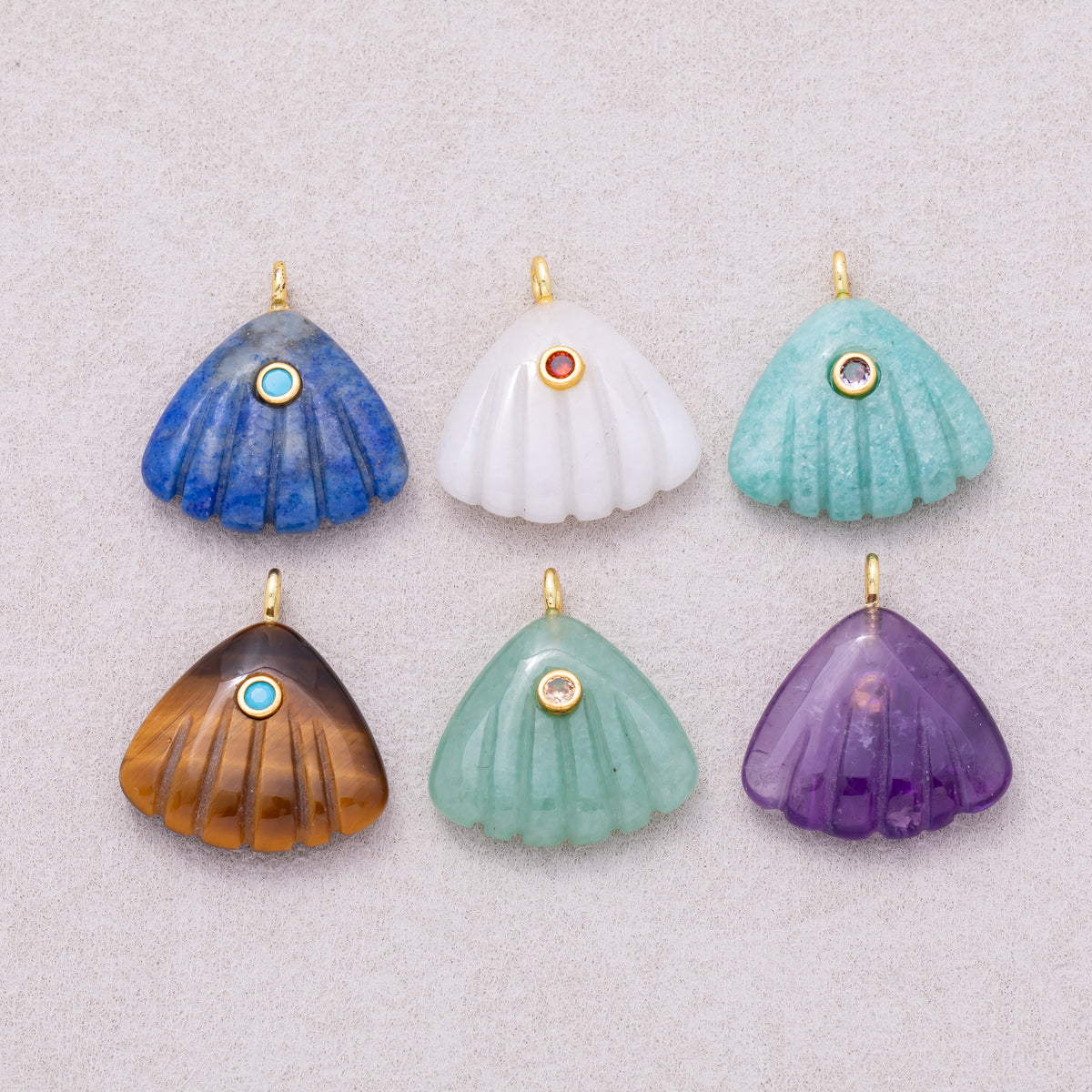 16K Gold Plated Solitaire CZ Ocean Scallop Beach Acrylic Pendant - Sold Each