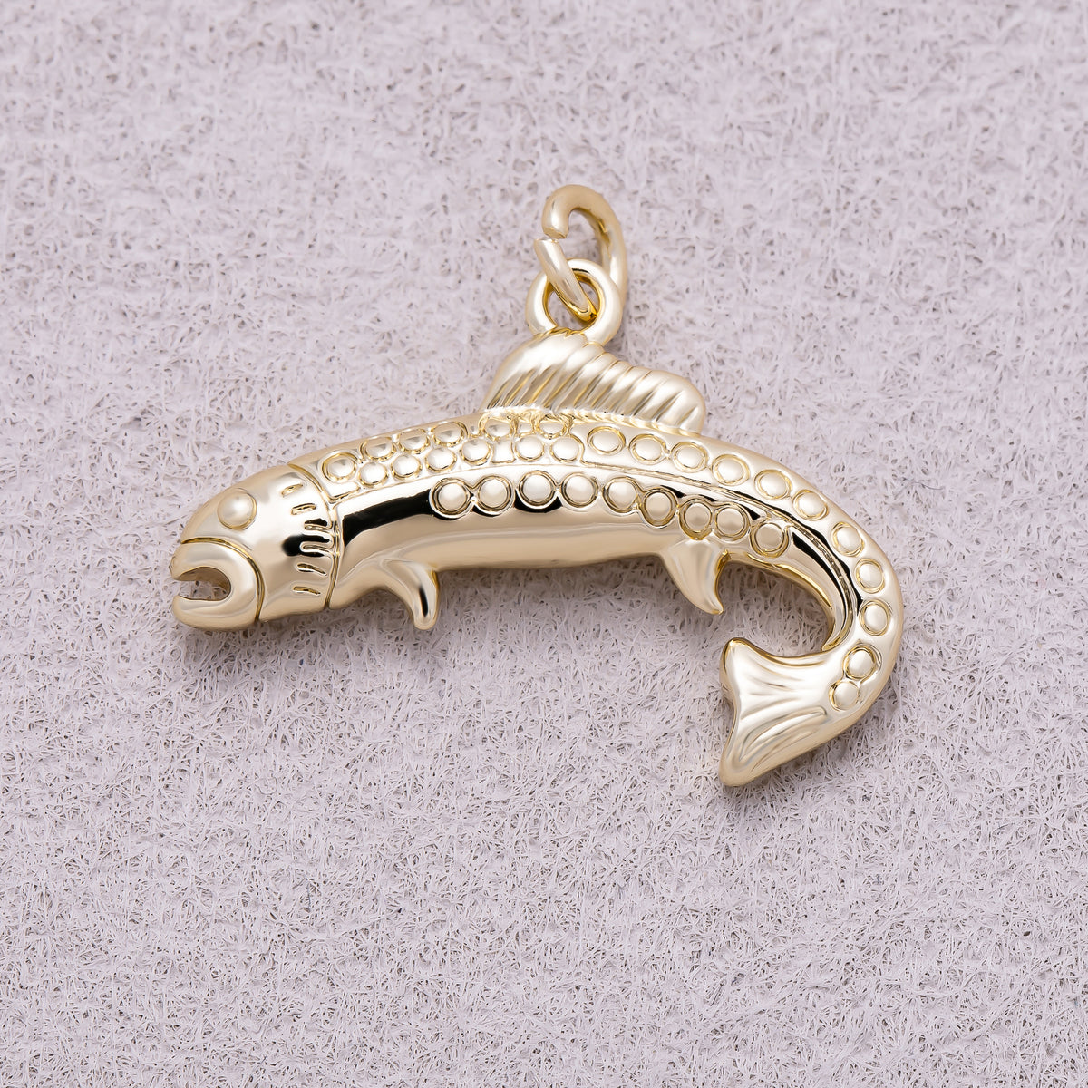 16K Gold Plated 3D Textured Curved Fish Ocean Charm - Sold Each
