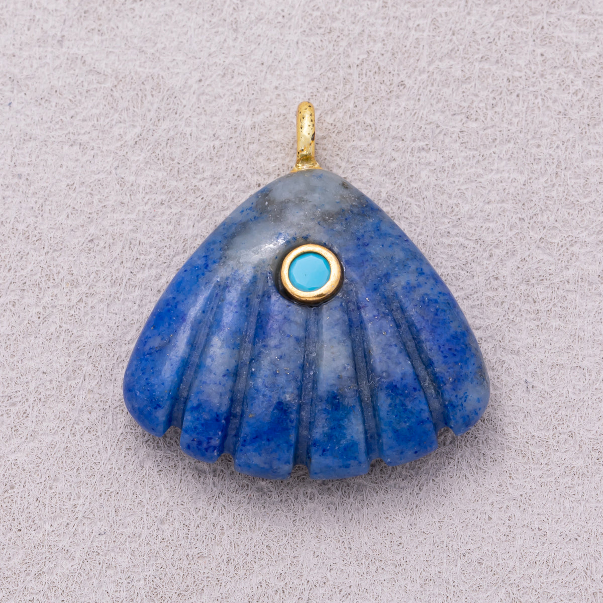16K Gold Plated Solitaire CZ Ocean Scallop Beach Acrylic Pendant - Sold Each
