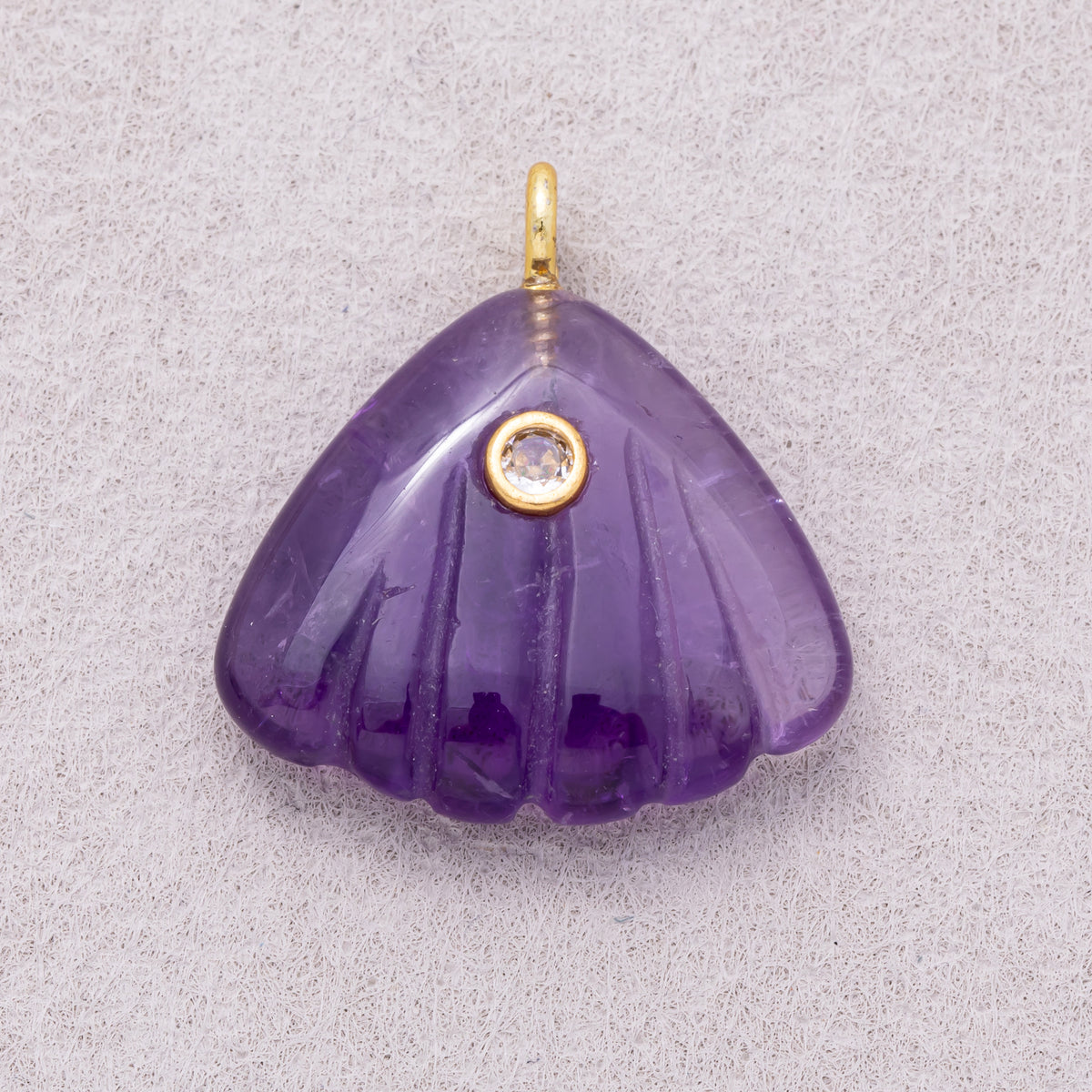 16K Gold Plated Solitaire CZ Ocean Scallop Beach Acrylic Pendant - Sold Each