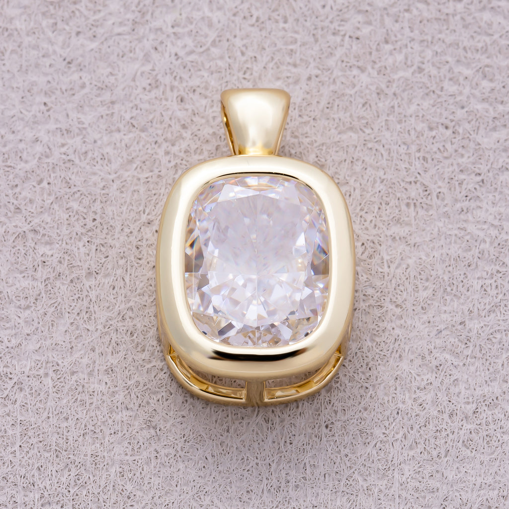 16K Gold Plated Clear CZ Mini Oval Bezel Pendant - Sold Each