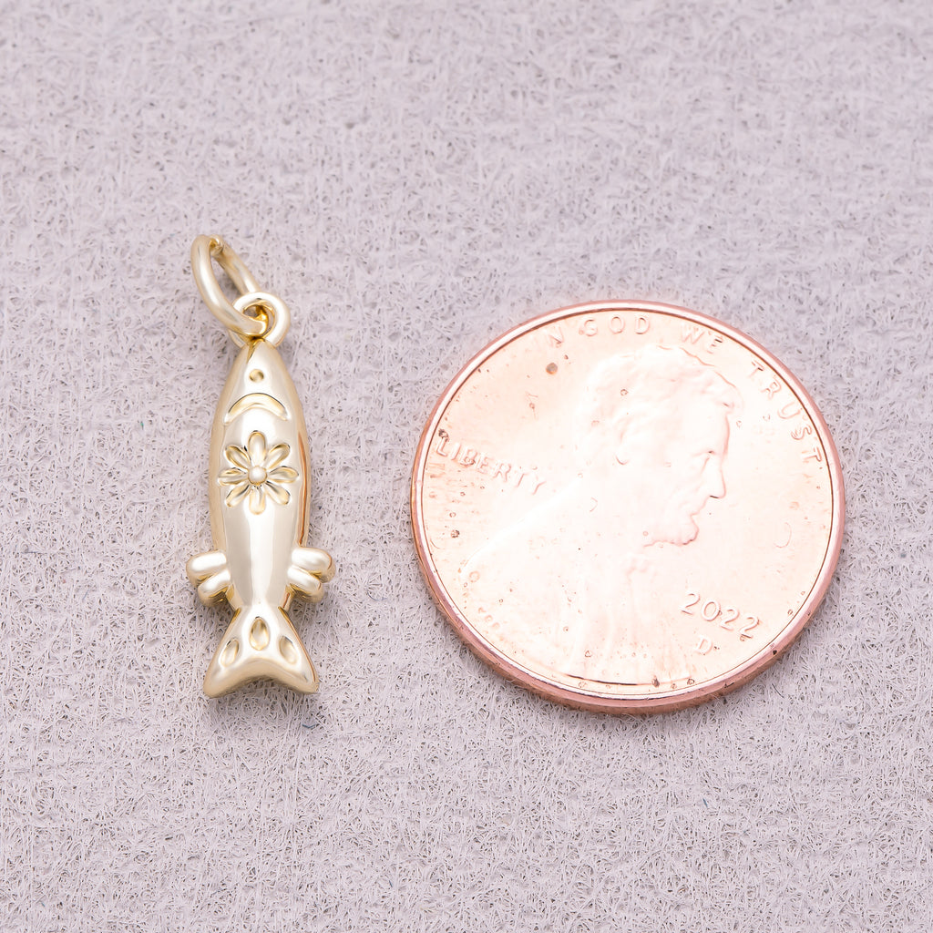 16K Gold Plated Floral Engraved 3D Puffy Fish Ocean Charm - Sold Each