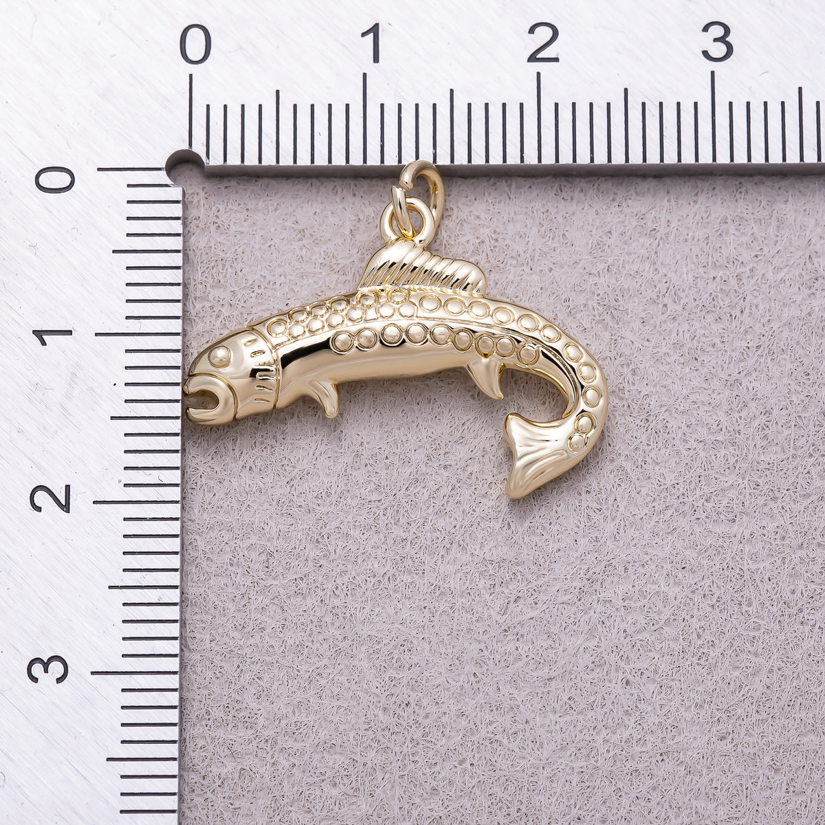 16K Gold Plated 3D Textured Curved Fish Ocean Charm - Sold Each